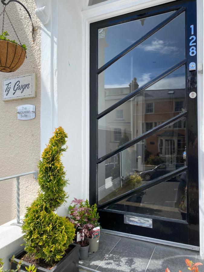 The Maureen Suite Llandudno Exterior photo