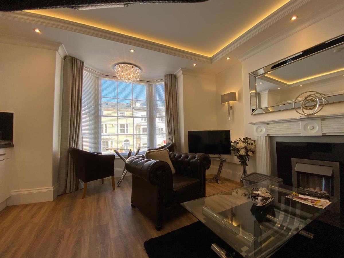 The Maureen Suite Llandudno Exterior photo