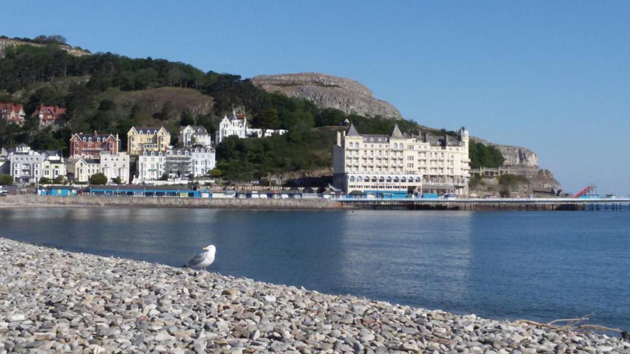The Maureen Suite Llandudno Exterior photo